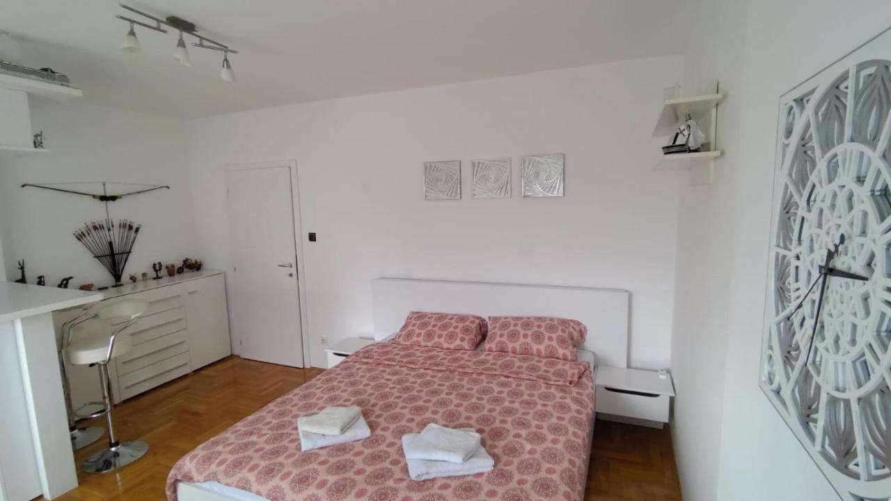 Poesia Apartment Novi Sad Eksteriør billede